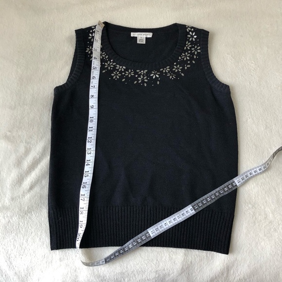 St. John sport tank top - Picture 7 of 7